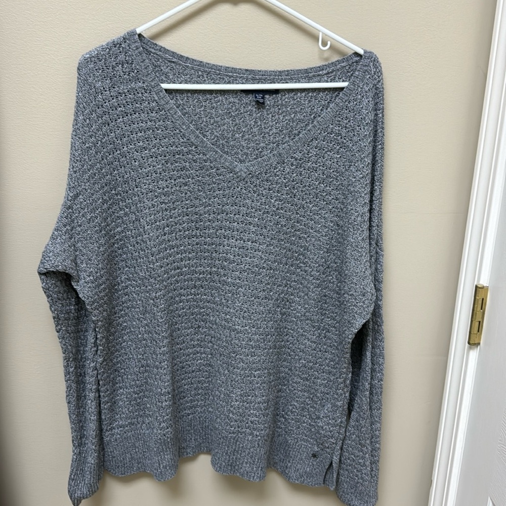 American Eagle sweater